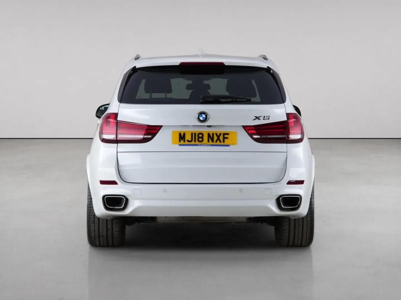 BMW X5 thumbnail Rear