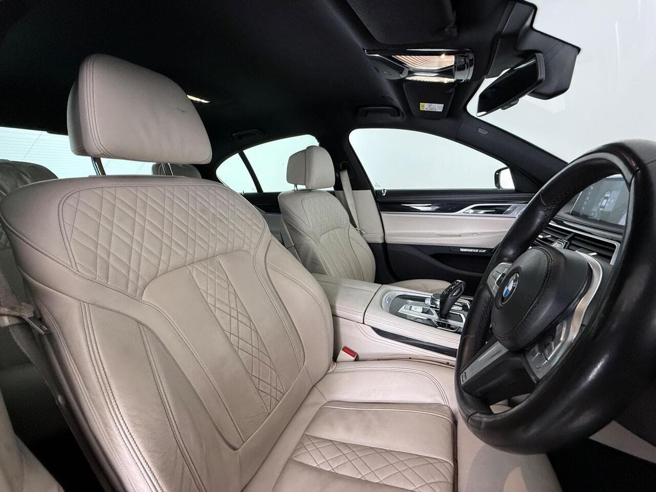 BMW 7 Series thumbnail Seat Driver
