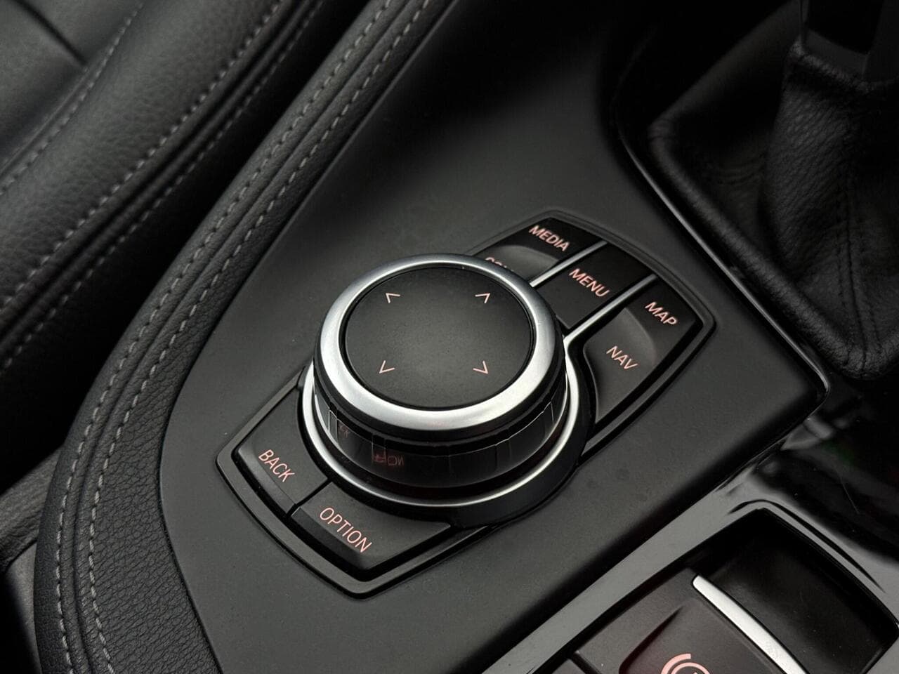 BMW X1 thumbnail Misc Controls