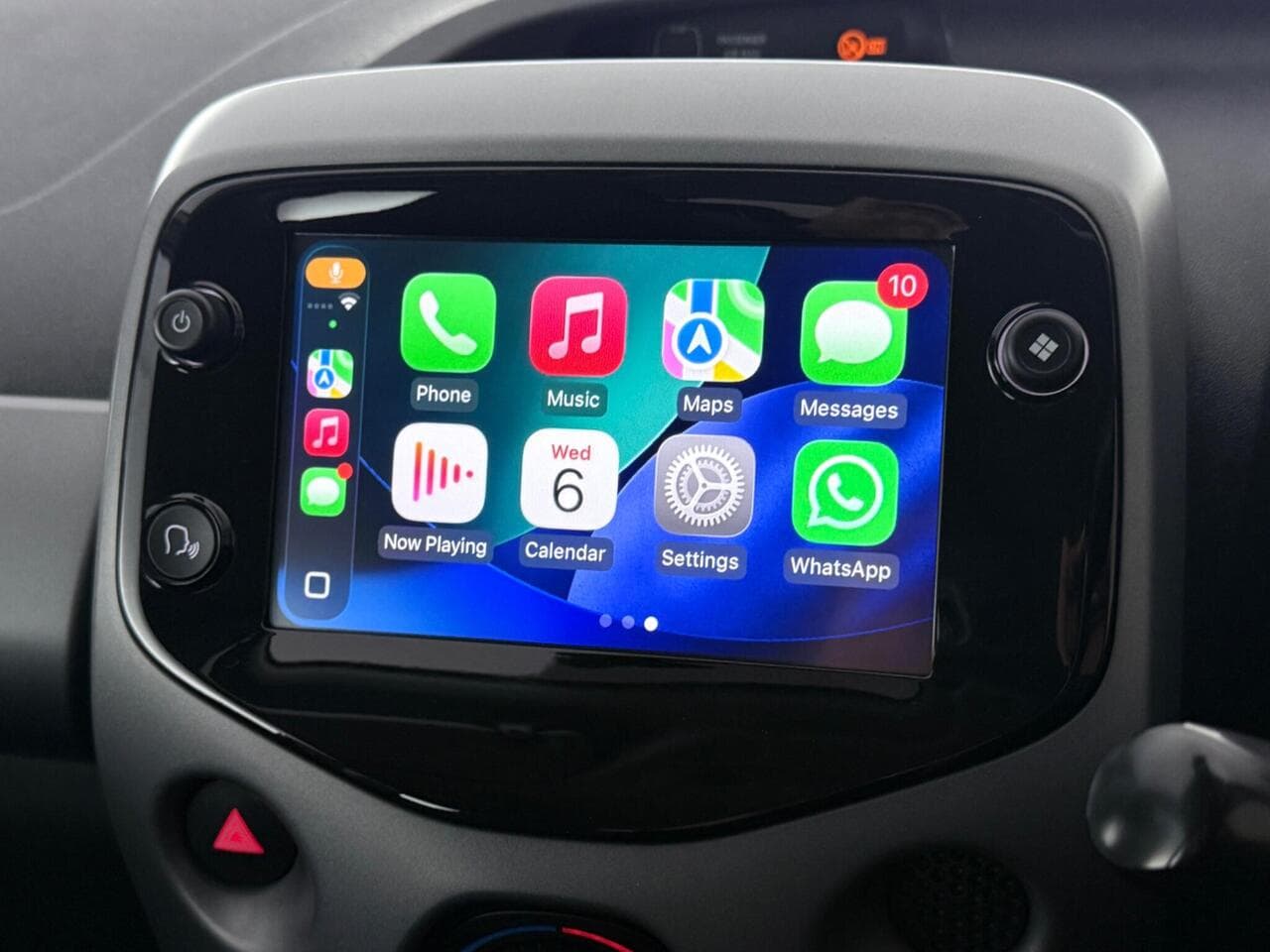 Toyota AYGO thumbnail Infotainment System