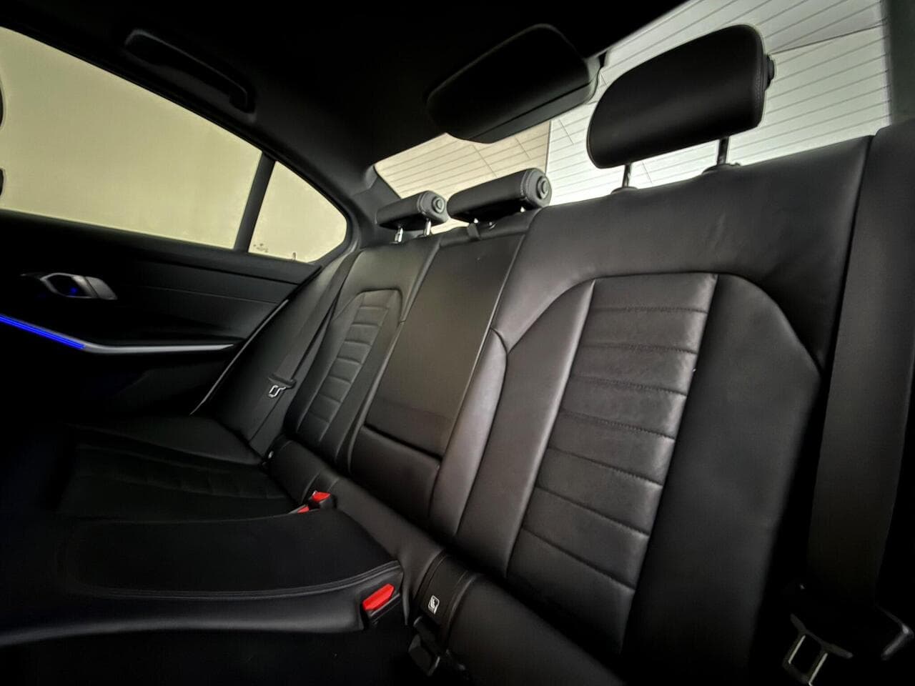 BMW 3 Series thumbnail Seats Rear