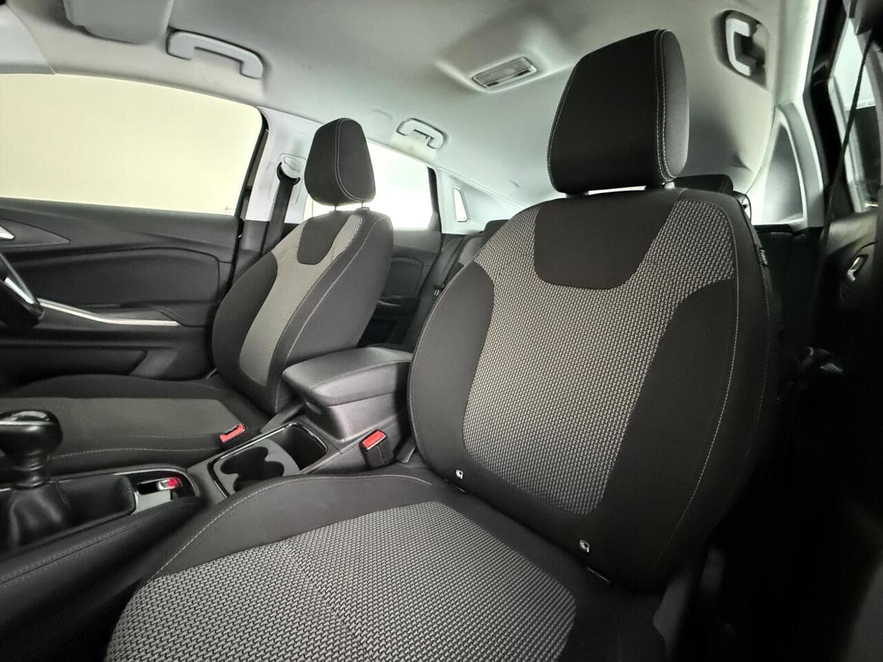 Vauxhall Grandland thumbnail Seat Front Passenger