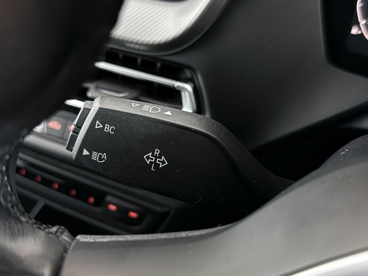 BMW 1 Series thumbnail Misc Controls
