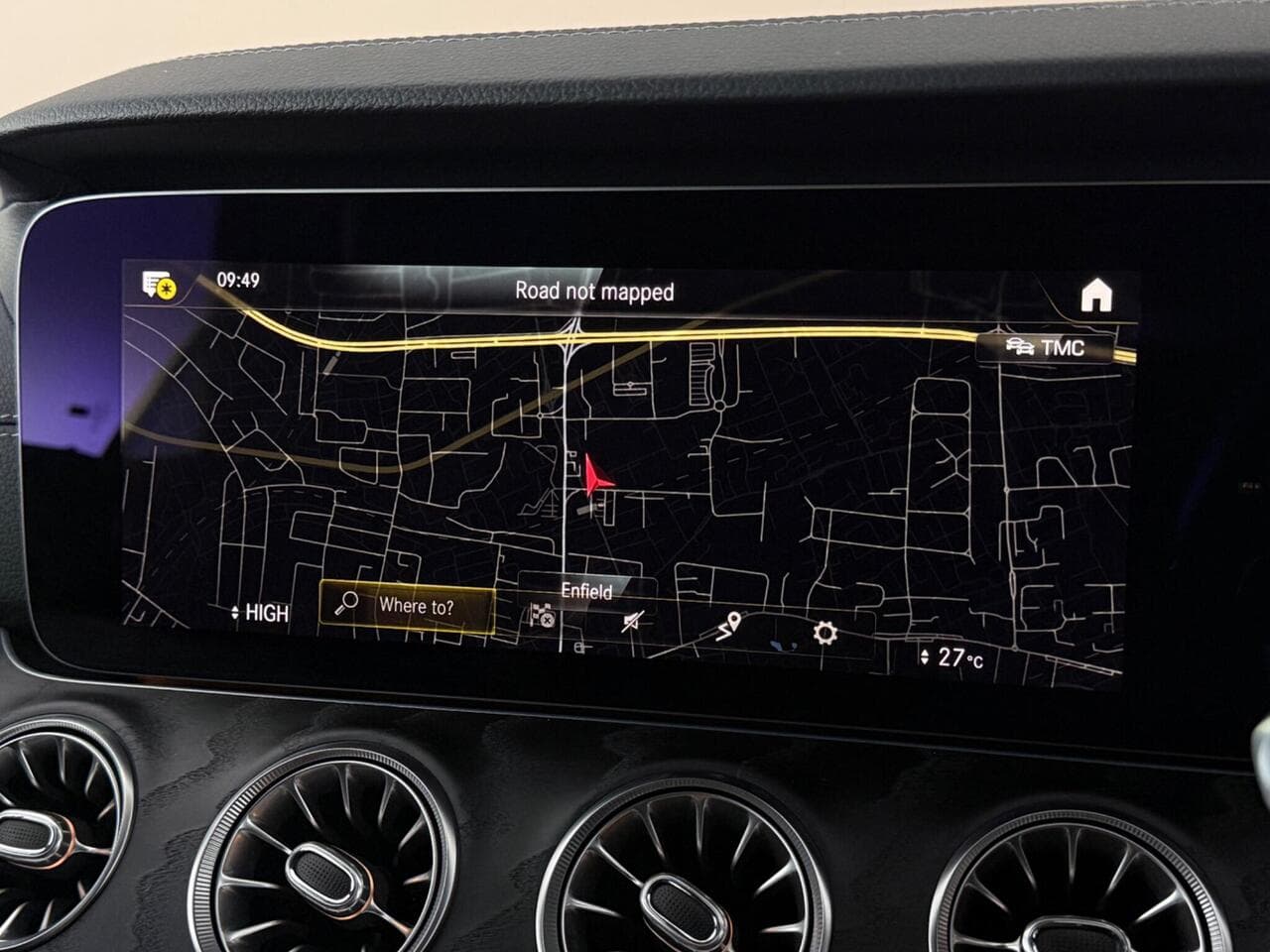 Mercedes-Benz E Class thumbnail Infotainment System
