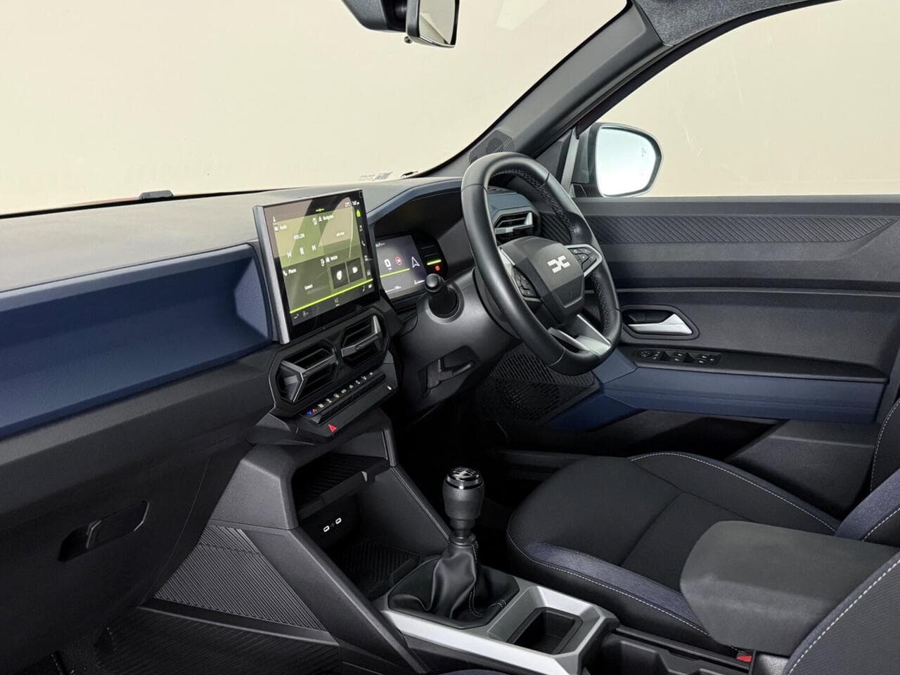 Dacia Duster thumbnail Interior Front