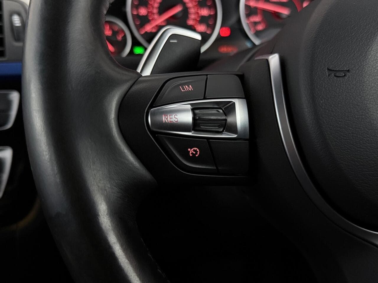 BMW 4 Series Gran Coupe thumbnail Misc Controls