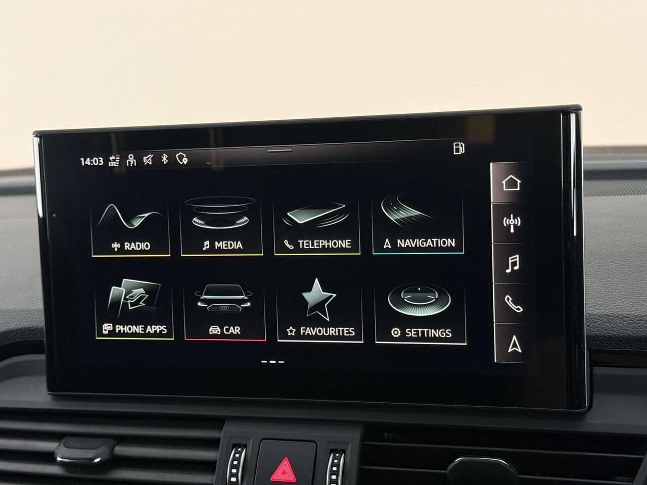 Audi Q5 thumbnail Infotainment System