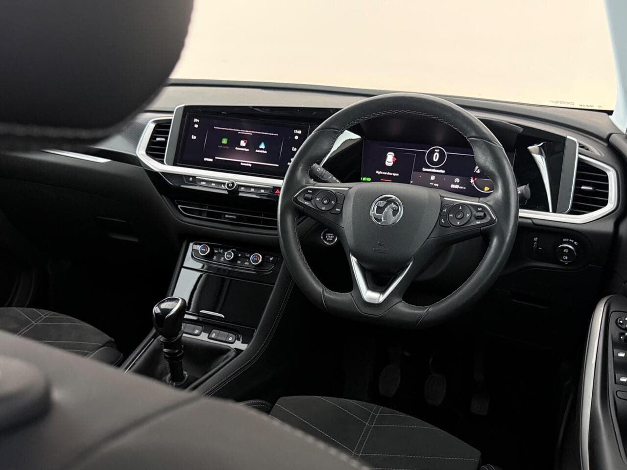 Vauxhall Grandland thumbnail Interior Front