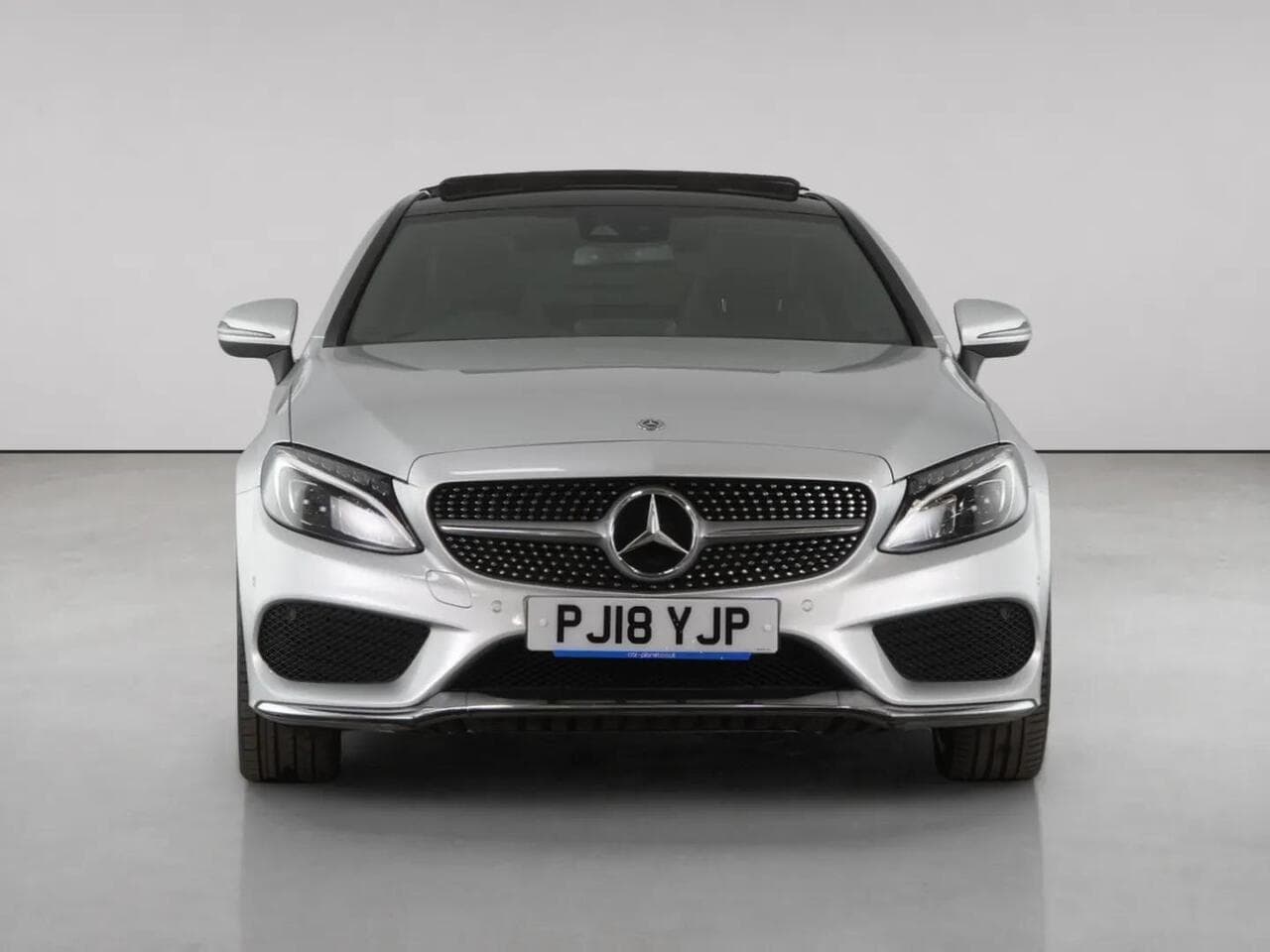 Mercedes-Benz C Class thumbnail Front