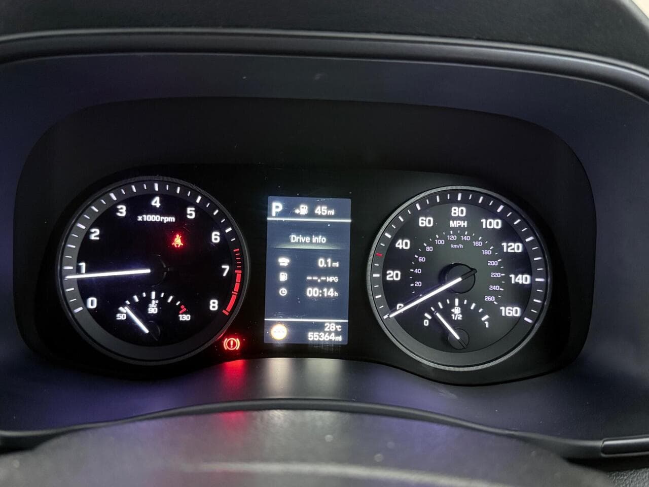 Hyundai TUCSON thumbnail Driver Instruments