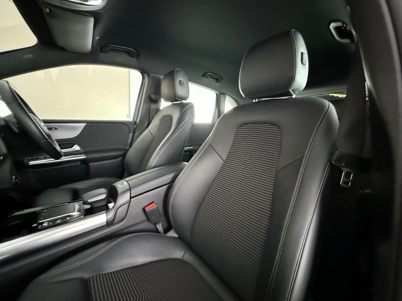 Mercedes-Benz B Class thumbnail Seat Front Passenger