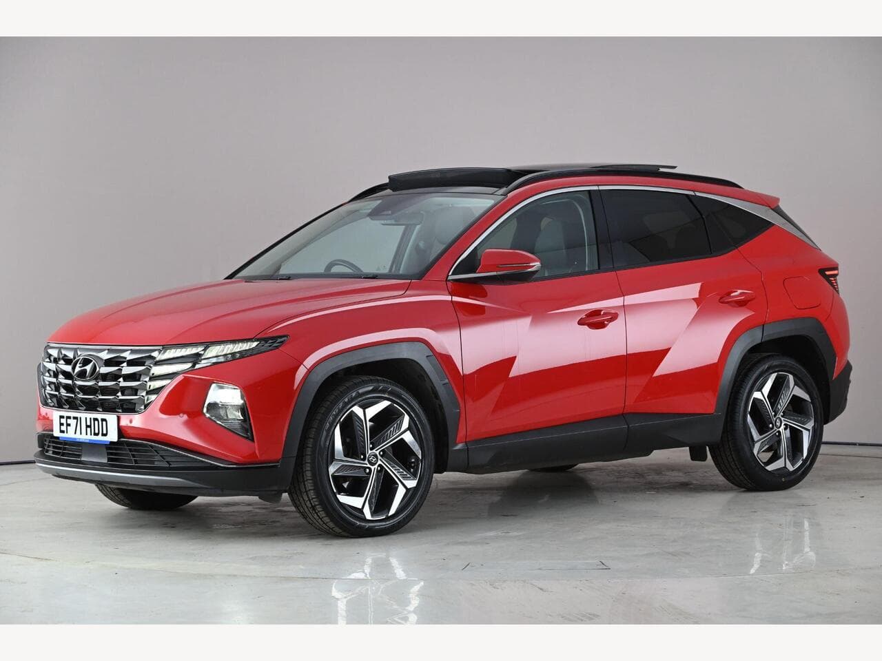 Hyundai TUCSON thumbnail Front Left