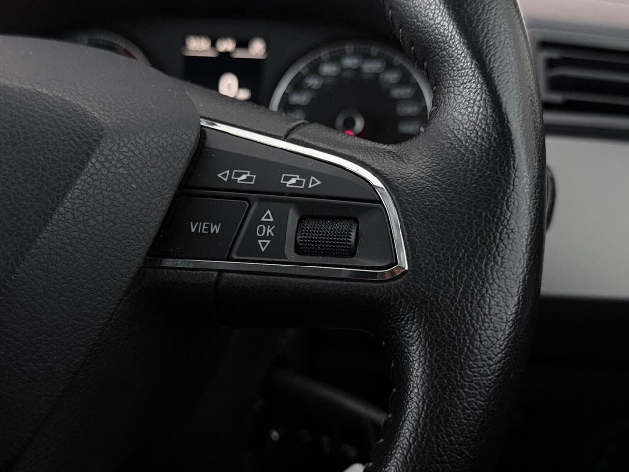 SEAT Ibiza thumbnail Misc Controls