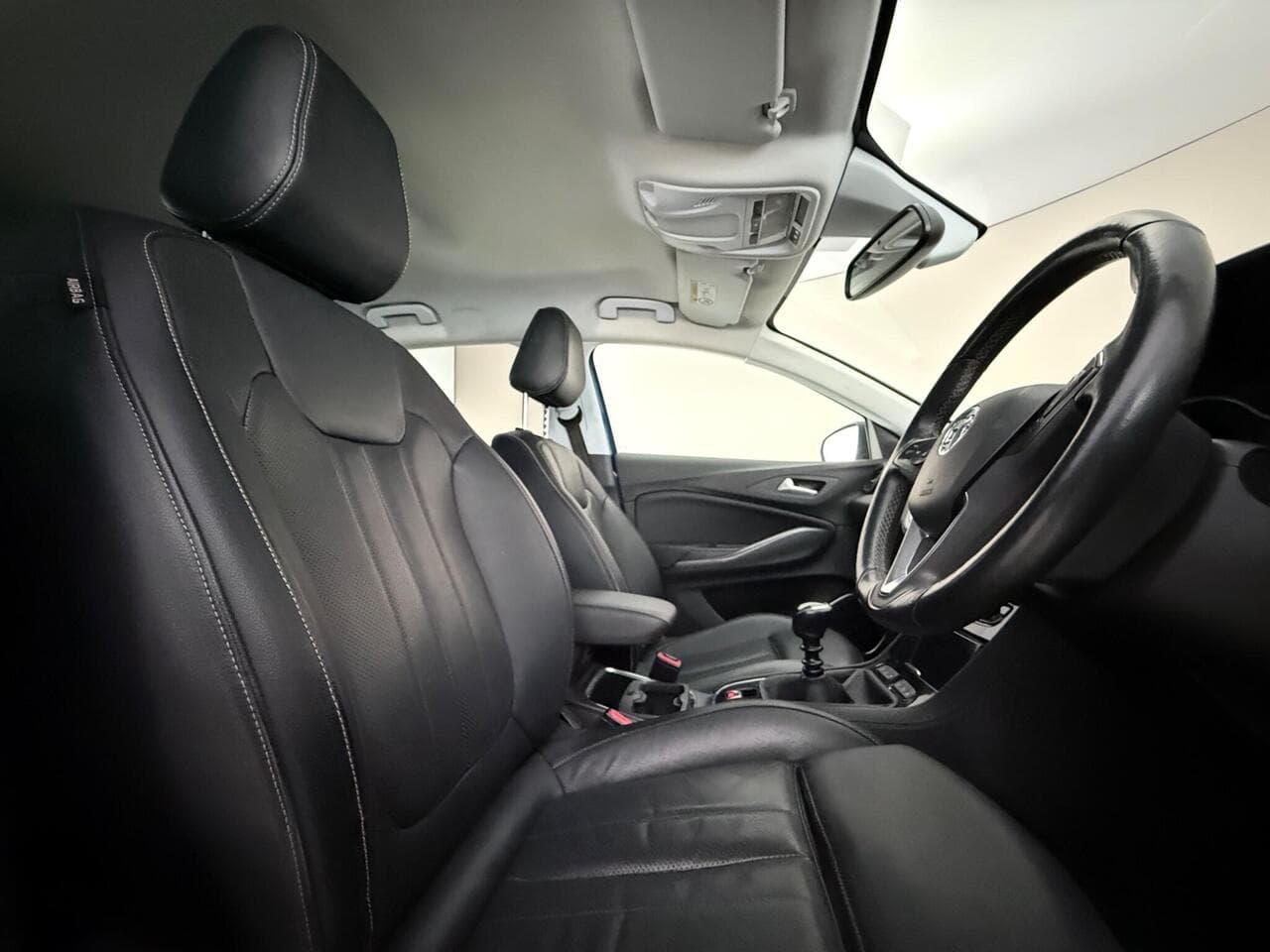 Vauxhall Grandland X thumbnail Seat Driver