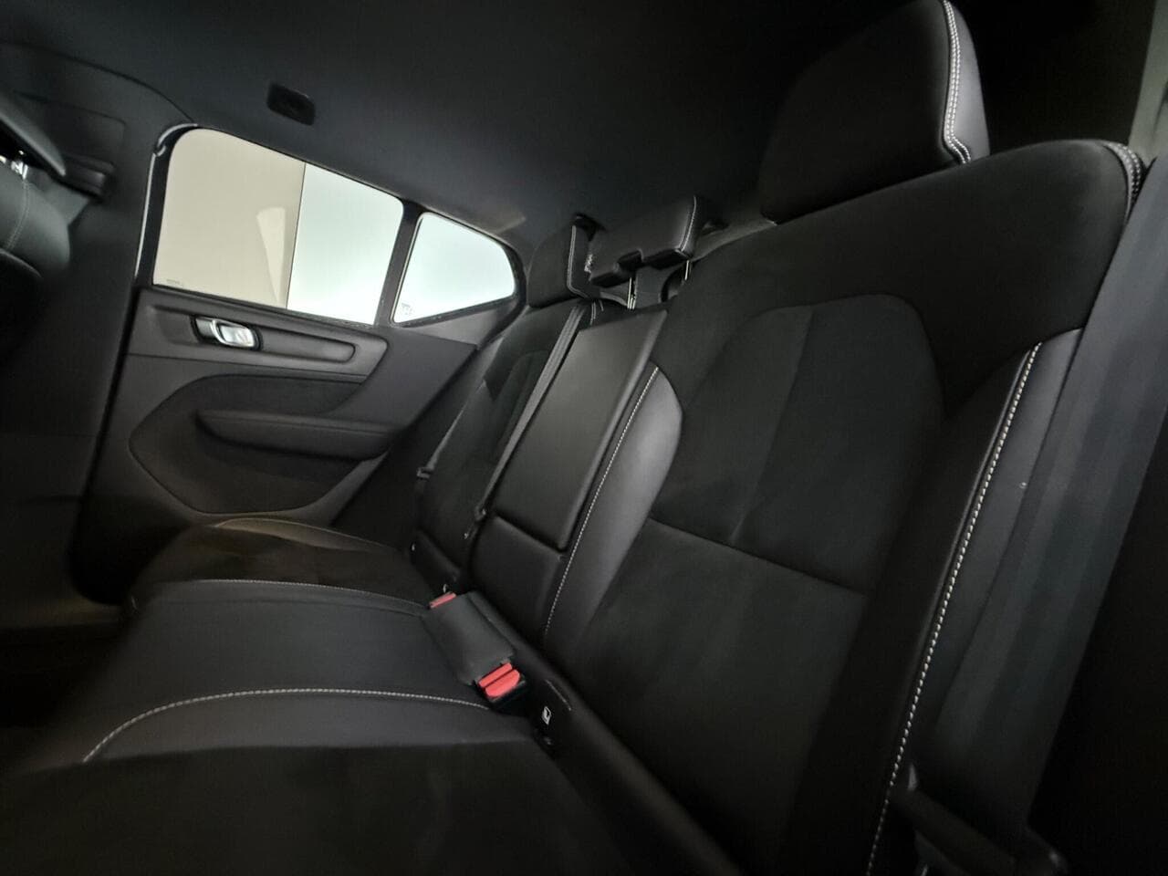 Volvo XC40 thumbnail Seats Rear