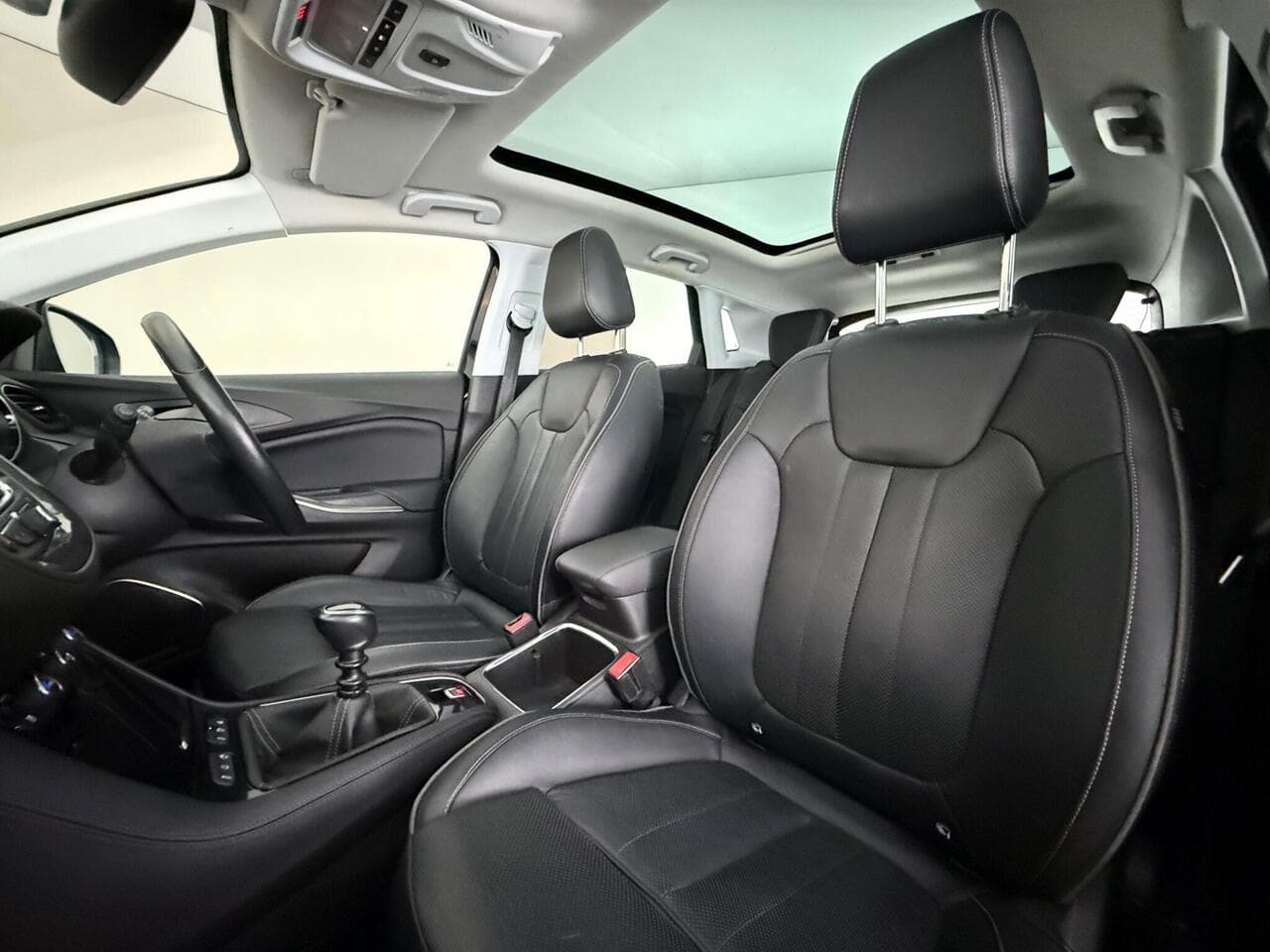 Vauxhall Grandland X thumbnail Seat Front Passenger