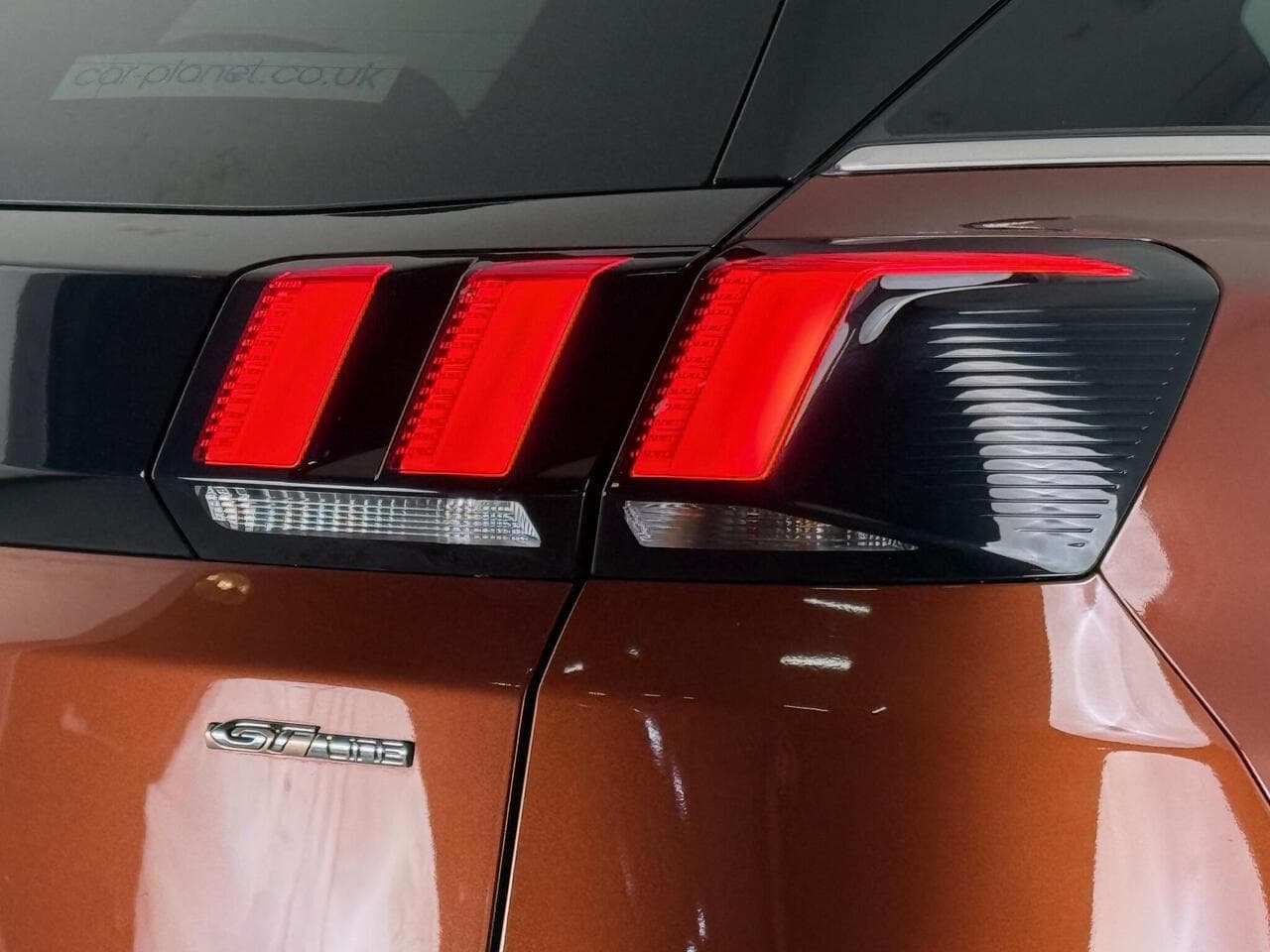 Peugeot 3008 thumbnail Badge Exterior