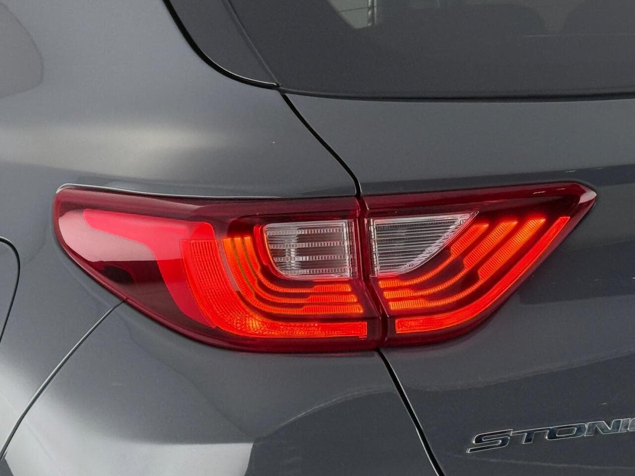 Kia Stonic thumbnail Lights Rear