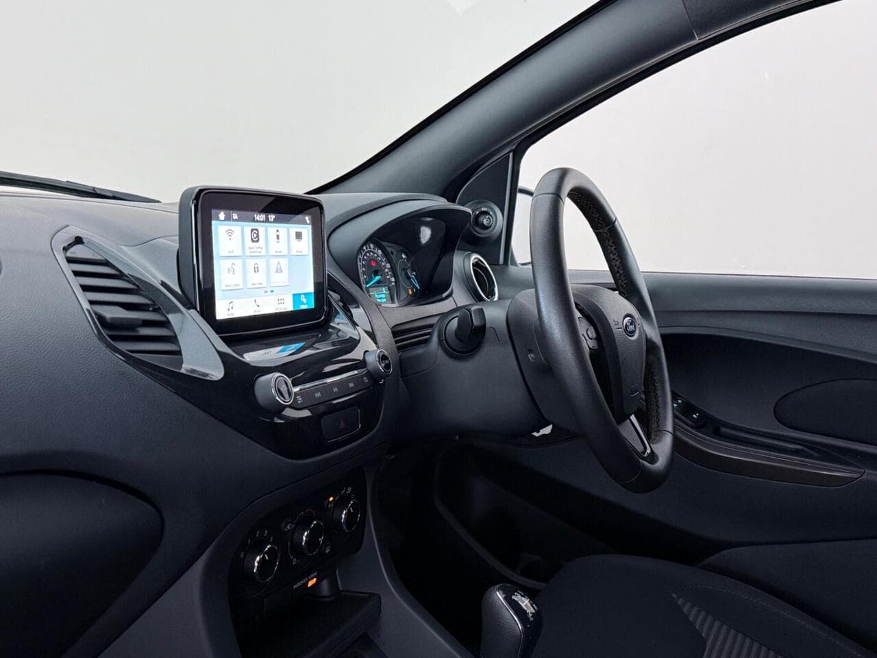 Ford Ka+ thumbnail Interior Front