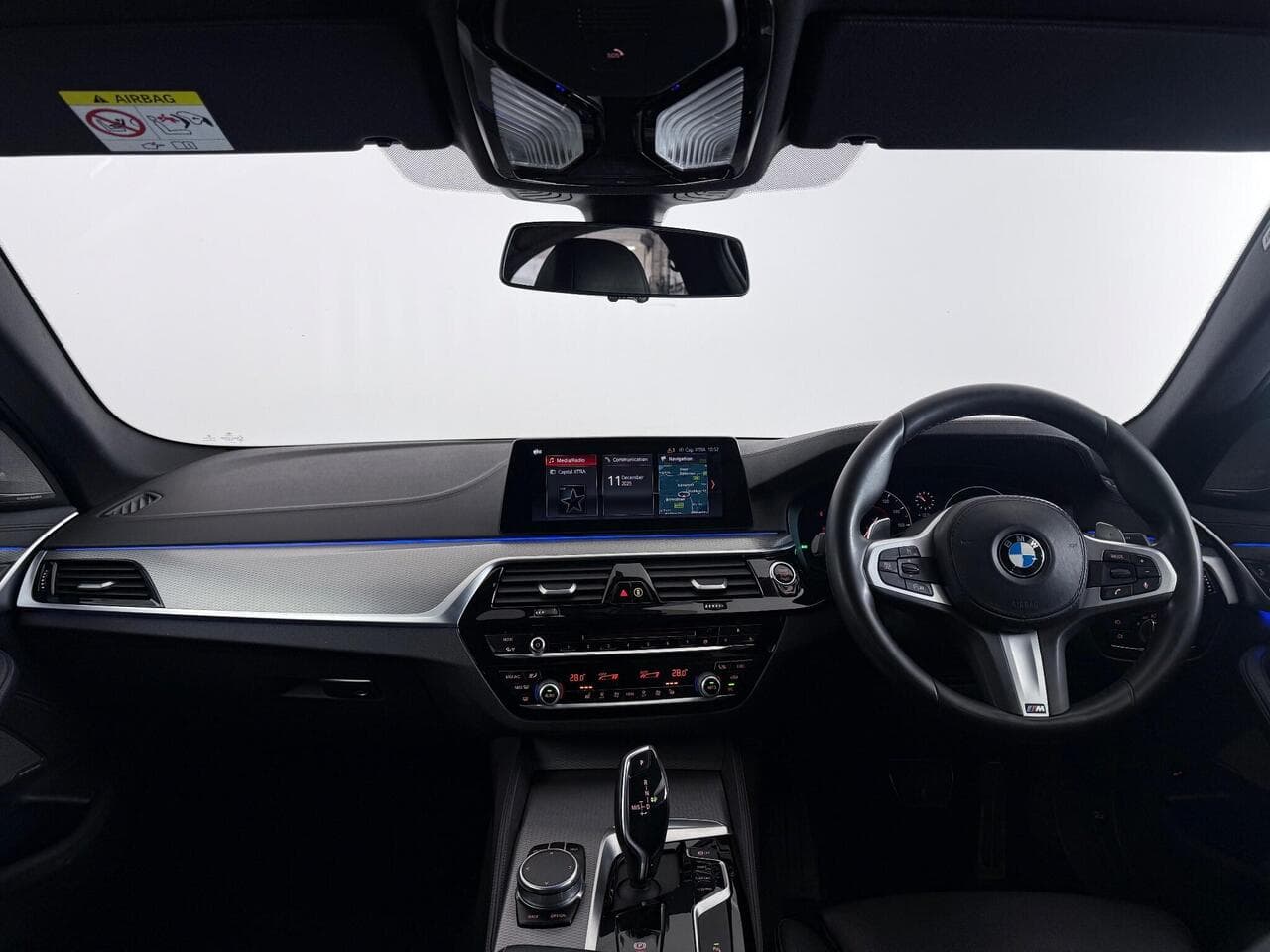 BMW 5 Series thumbnail Interior Front