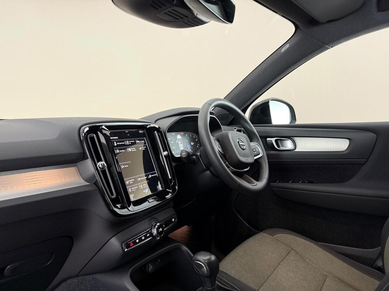 Volvo XC40 thumbnail Interior Front