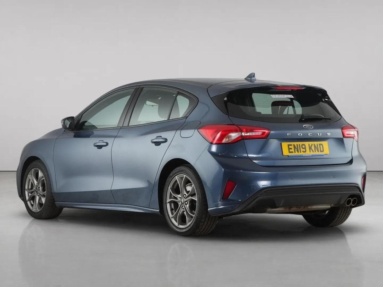 Ford Focus thumbnail Rear Left