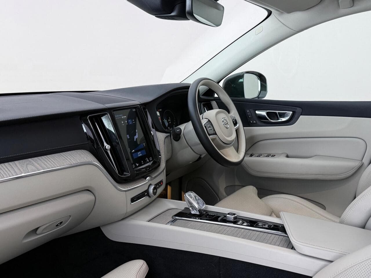 Volvo XC60 thumbnail Interior Front