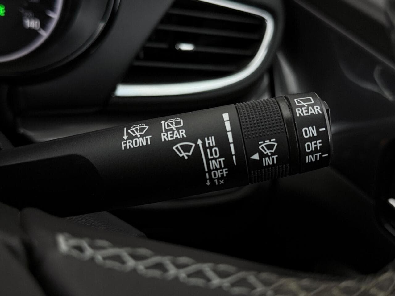 Vauxhall Mokka X thumbnail Misc Controls