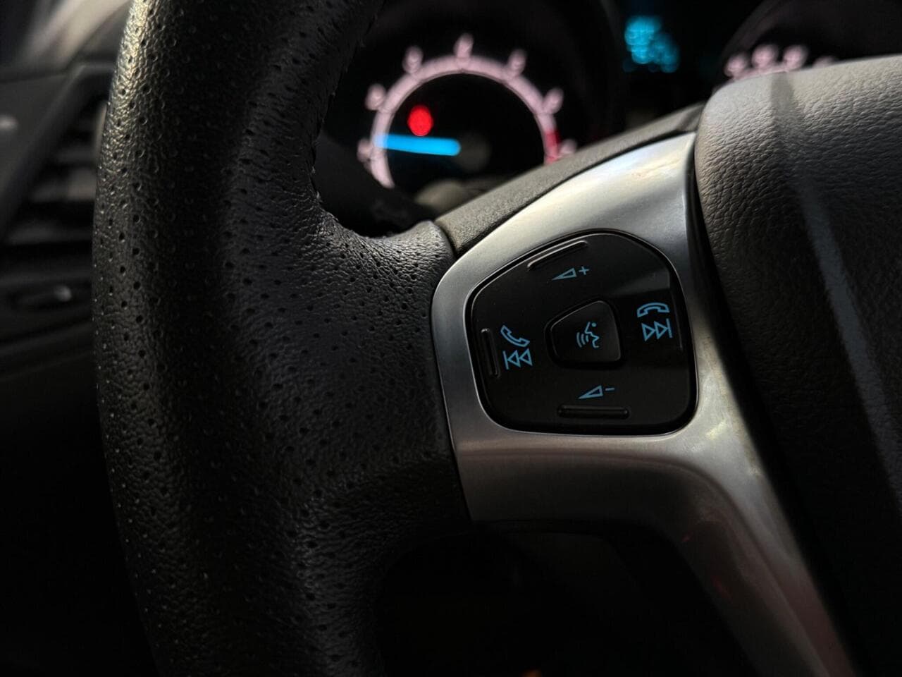 Ford Fiesta thumbnail Misc Controls