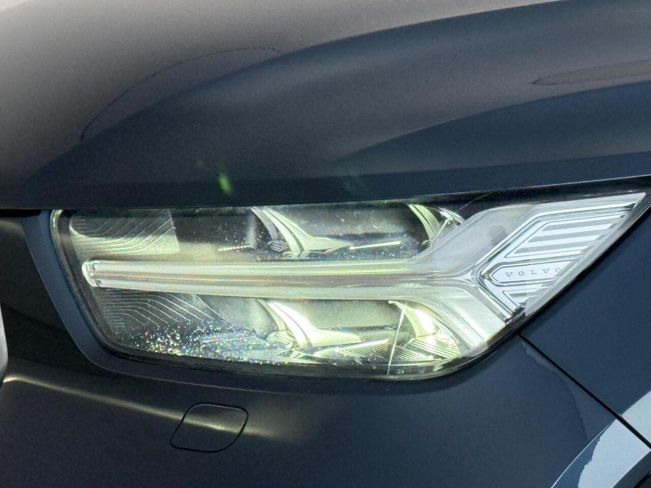 Volvo XC40 thumbnail Lights Front