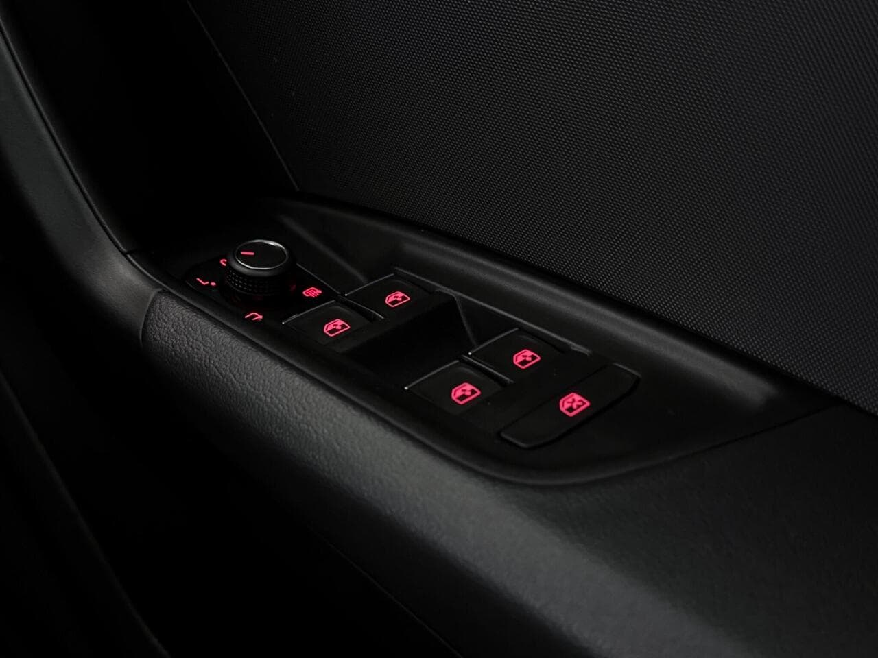 Audi A1 thumbnail Misc Controls