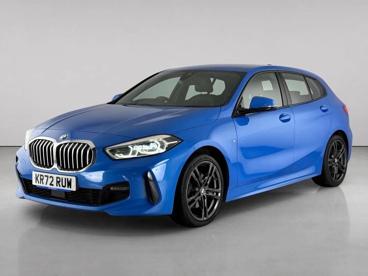 BMW 1 Series thumbnail Front Left