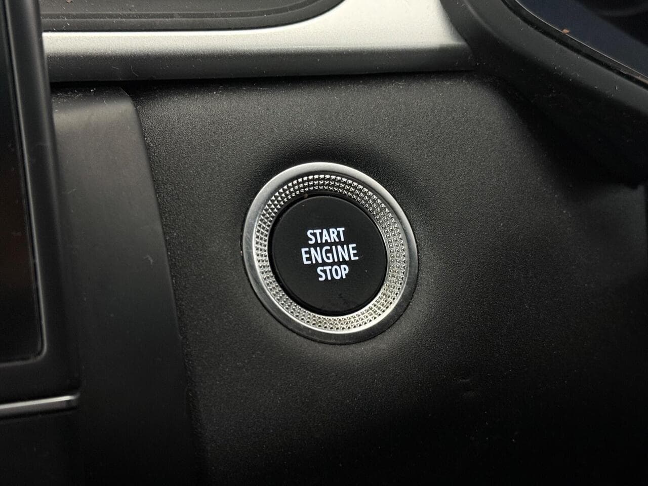 Renault Captur thumbnail Misc Controls