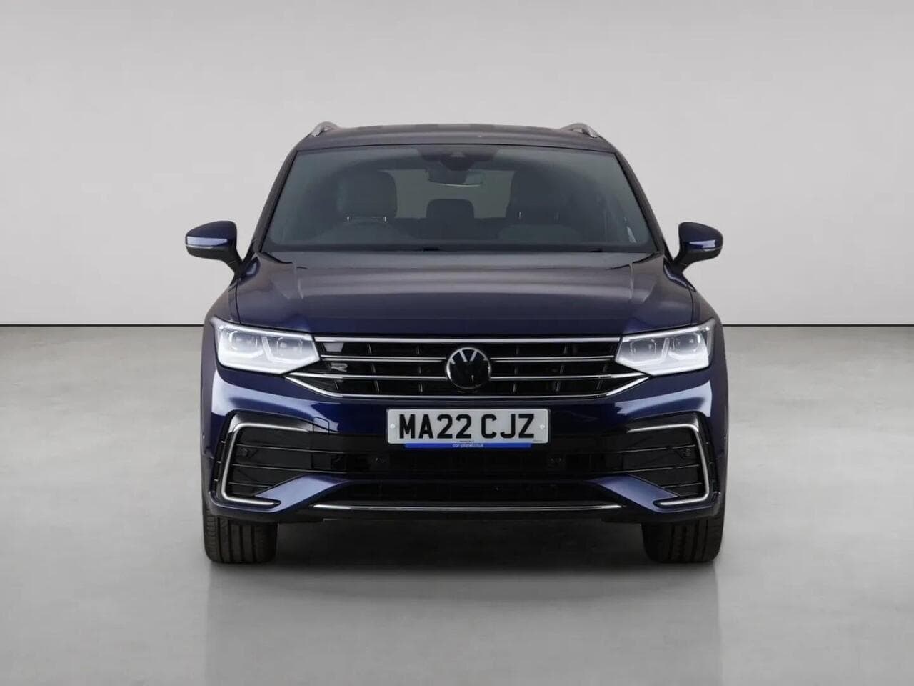 Volkswagen Tiguan Allspace thumbnail Front
