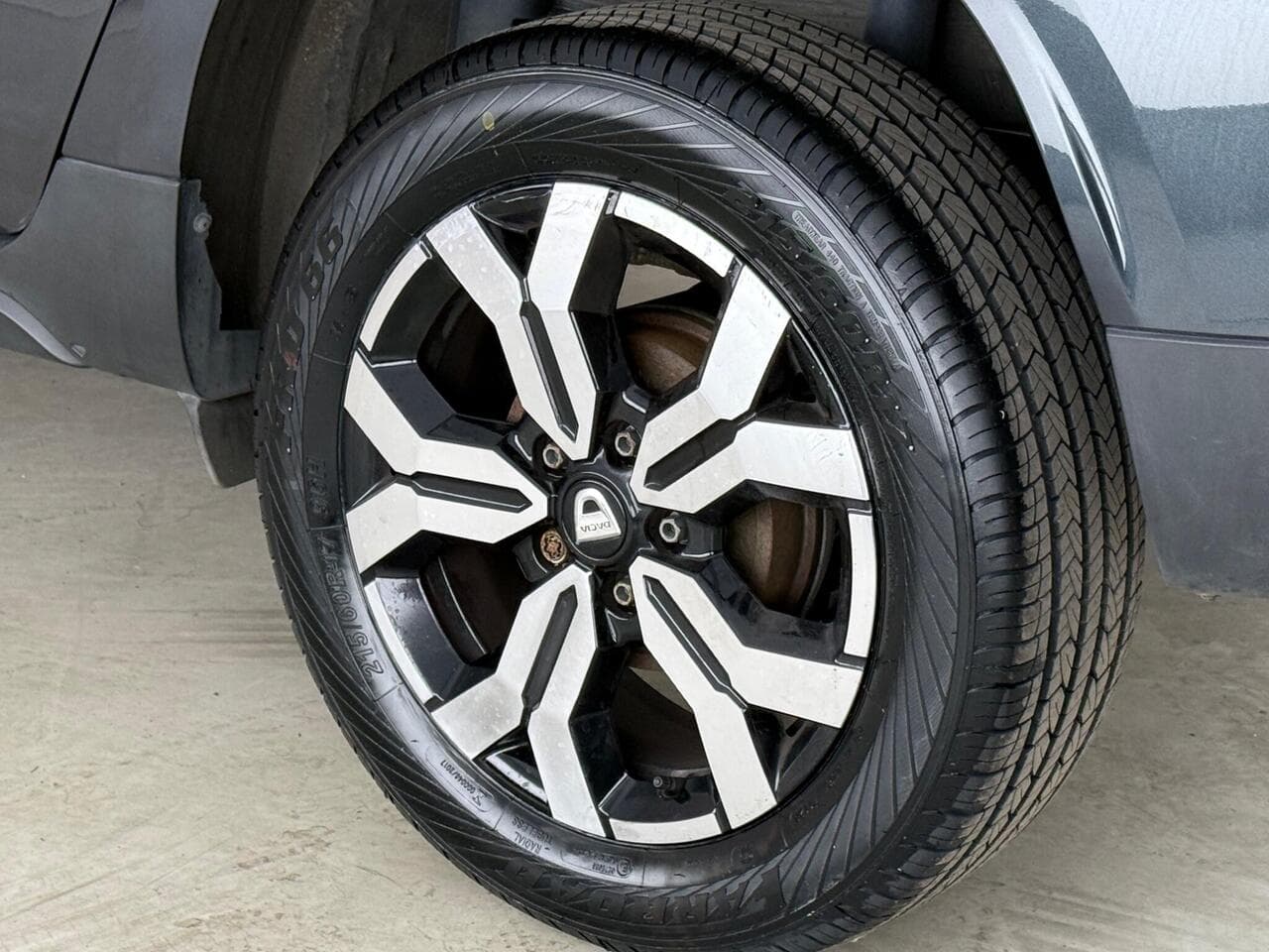 Dacia Duster thumbnail Wheel