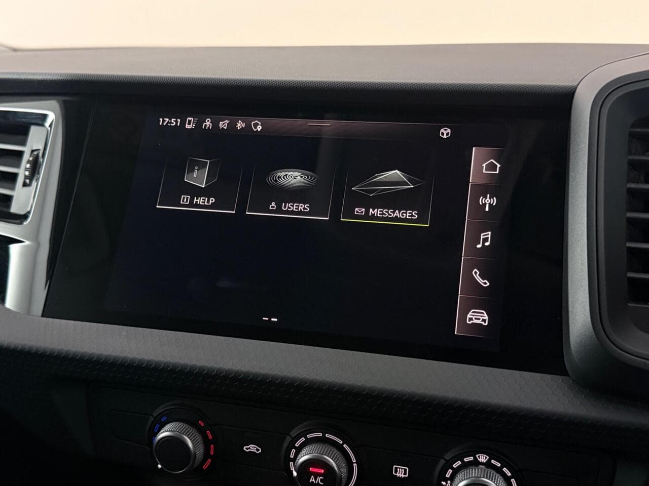 Audi A1 thumbnail Infotainment System