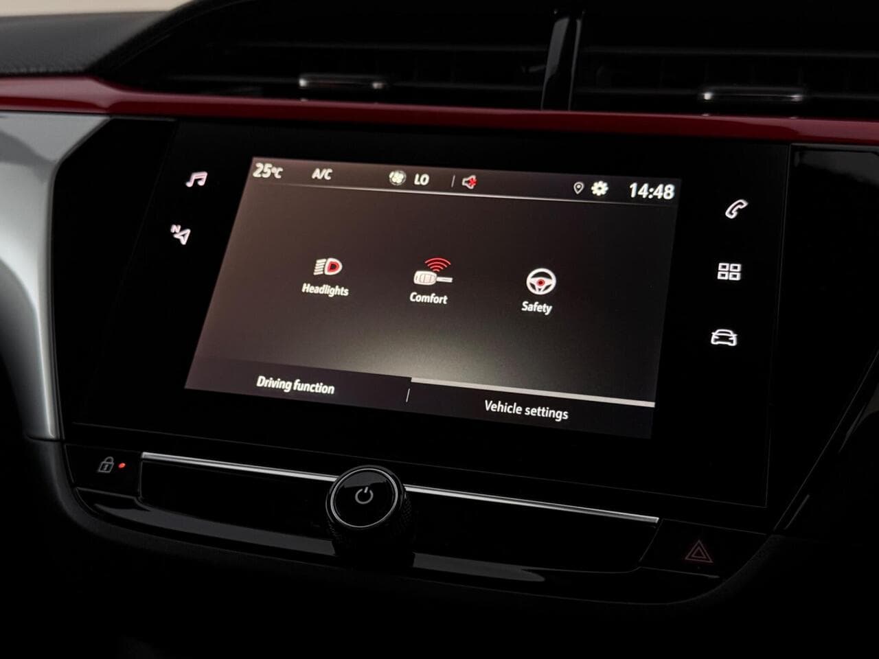 Vauxhall Corsa thumbnail Infotainment System