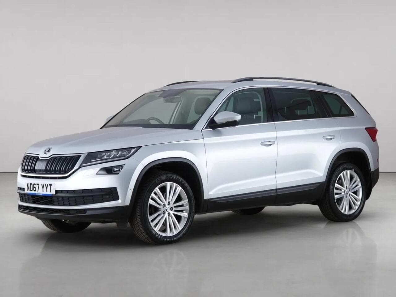 Skoda Kodiaq thumbnail Front Left
