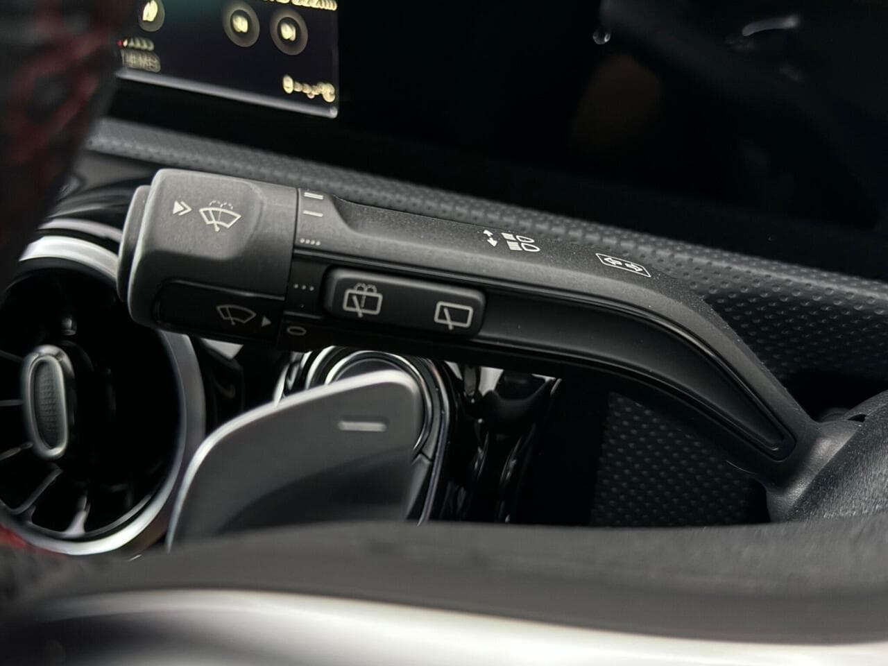 Mercedes-Benz A Class thumbnail Misc Controls