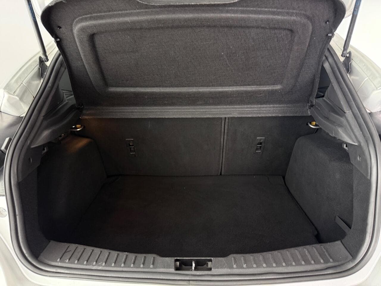 Ford Focus thumbnail Boot