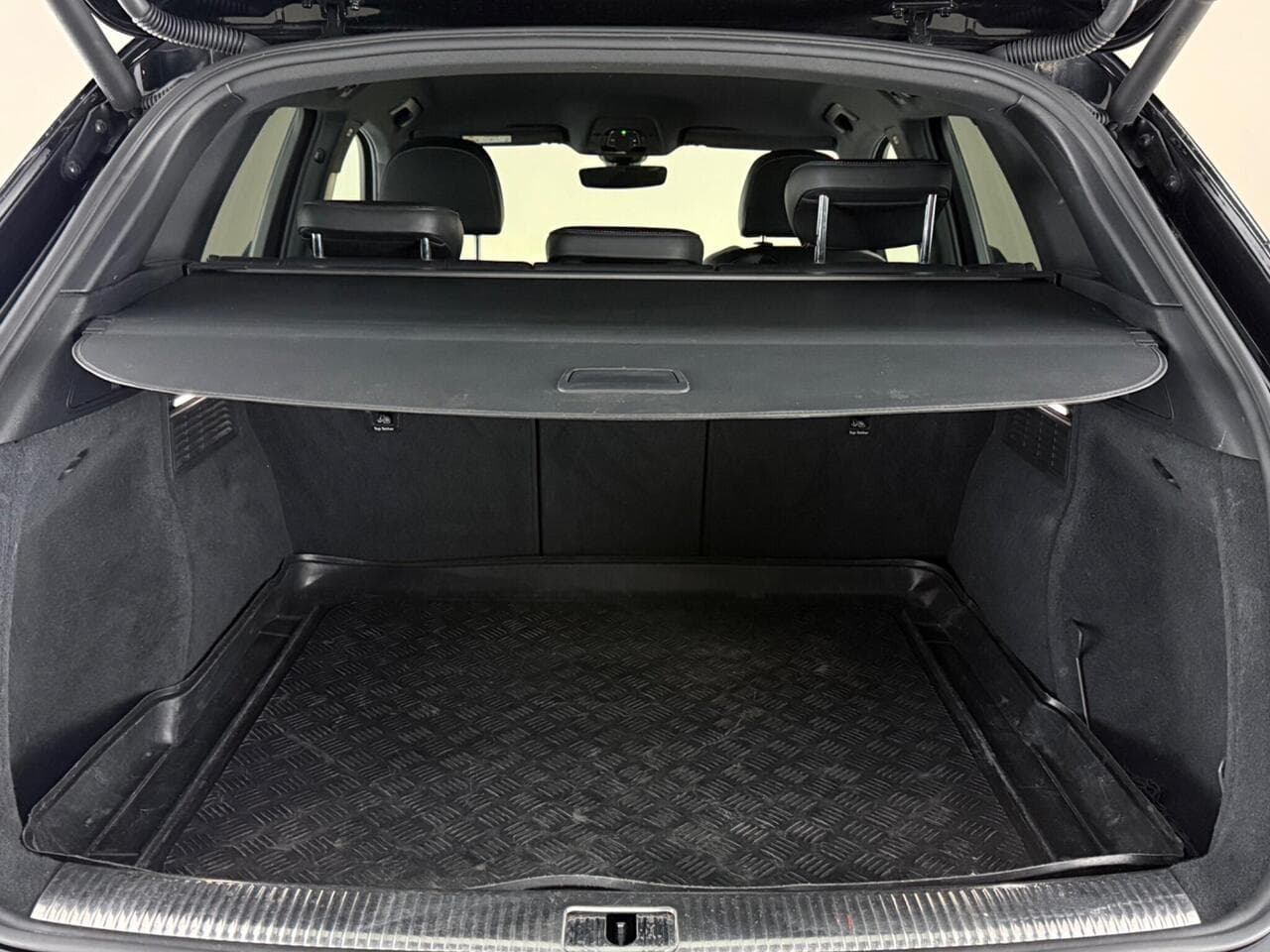 Audi Q5 thumbnail Boot