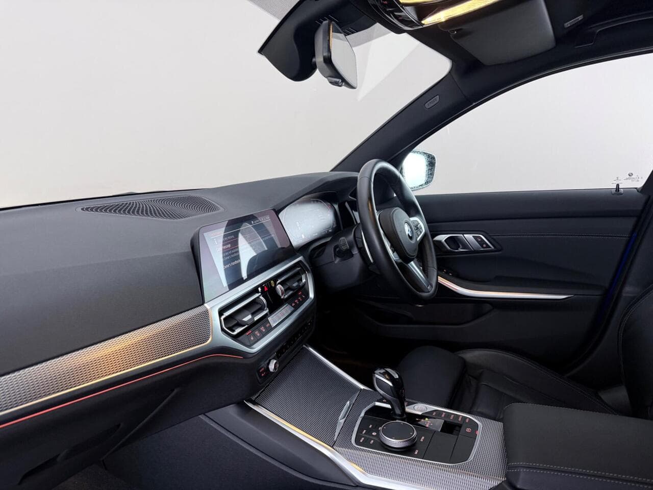 BMW 3 Series thumbnail Interior Front