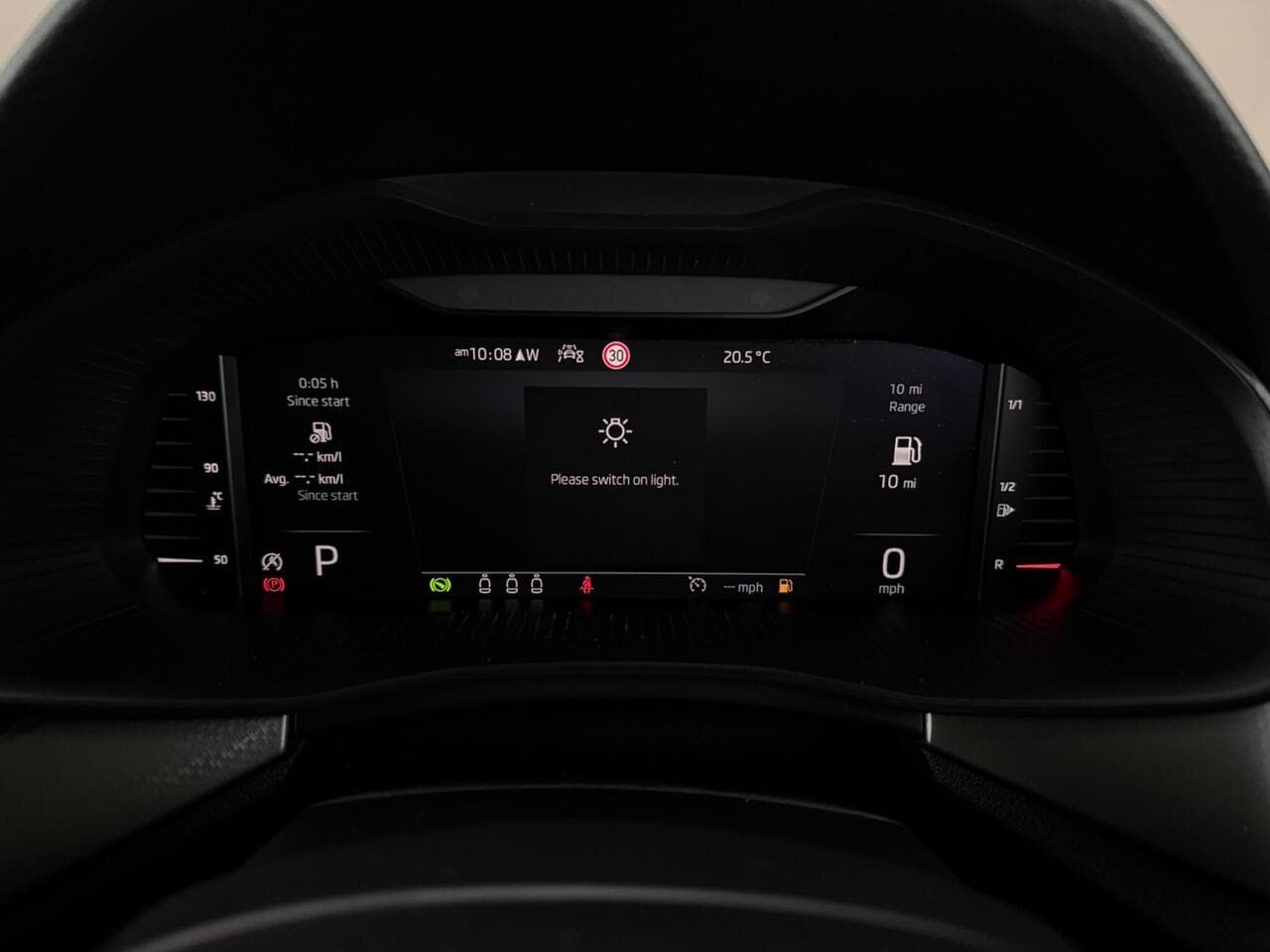 Skoda Kamiq thumbnail Driver Instruments