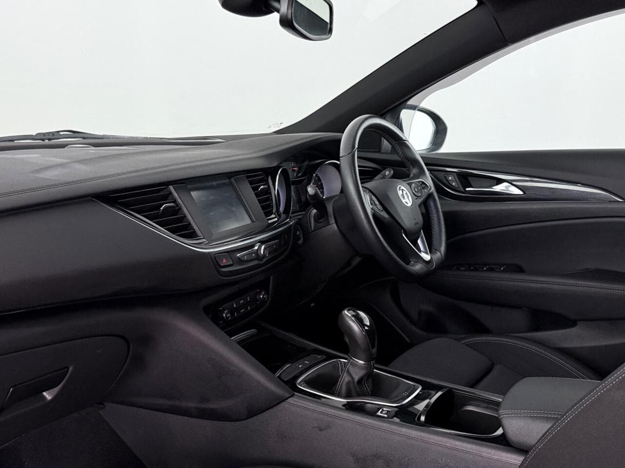 Vauxhall Insignia thumbnail Interior Front
