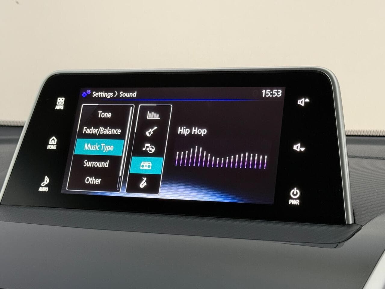 Mitsubishi Eclipse Cross thumbnail Infotainment System