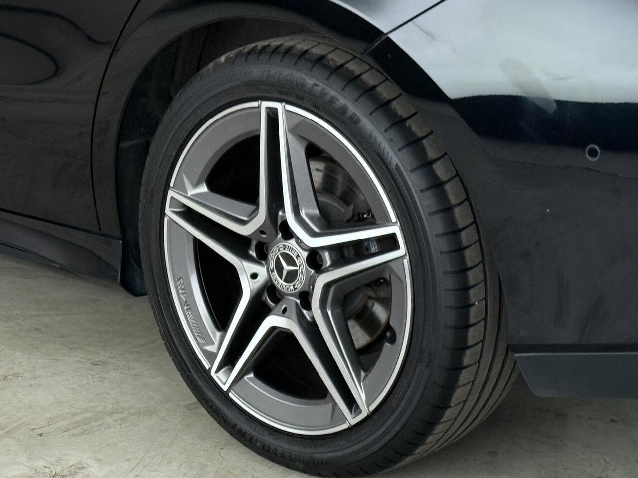 Mercedes-Benz CLA thumbnail Wheel