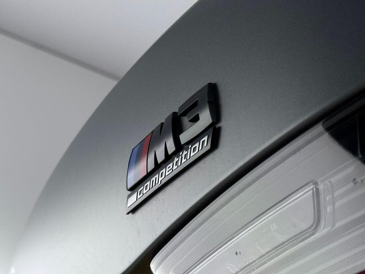 BMW M3 thumbnail Badge Exterior