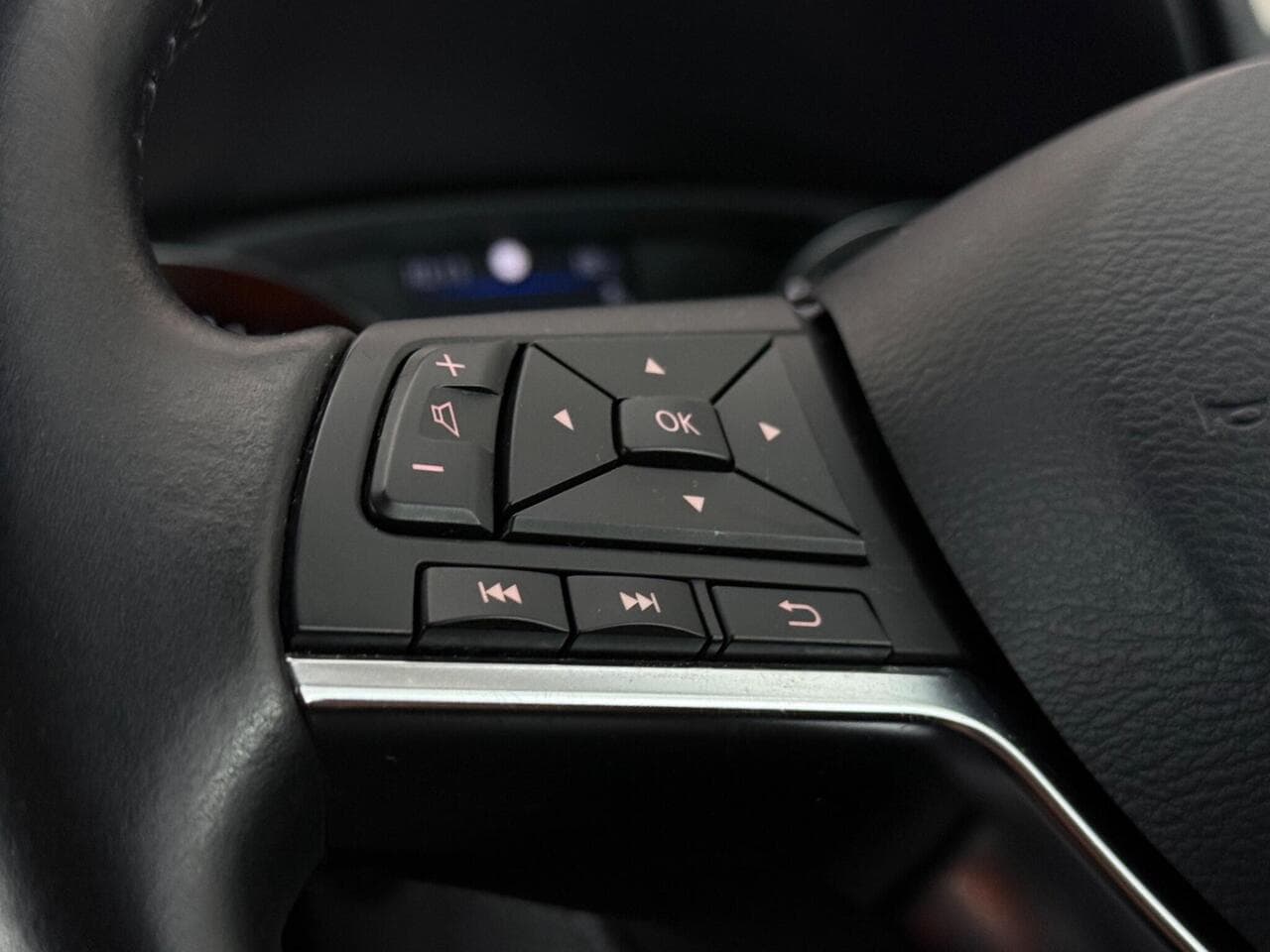 Nissan Qashqai thumbnail Misc Controls