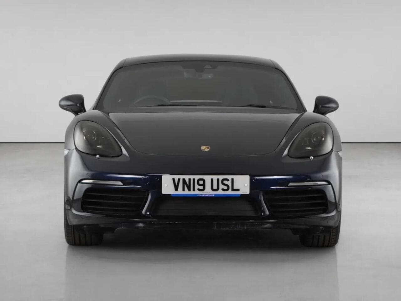 Porsche 718 Cayman thumbnail Front