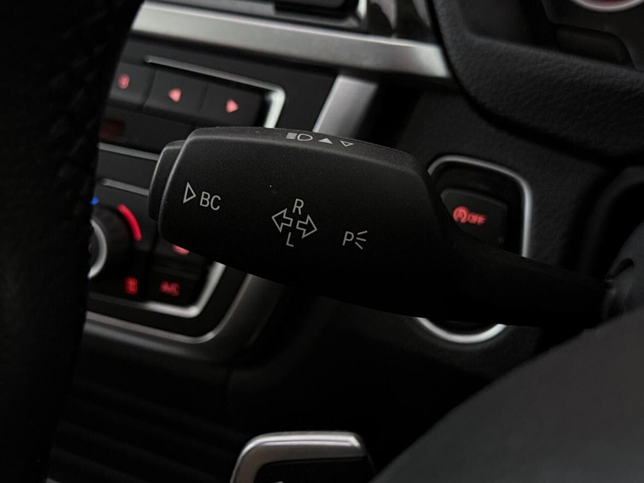 BMW 3 Series Gran Turismo thumbnail Misc Controls